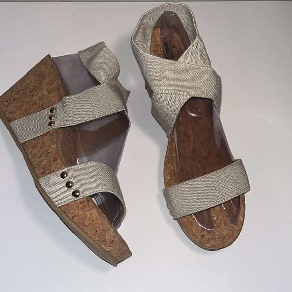 Corky’s 3.5” wedge sandals w/ 1” platform in excellent condition - Picture 1 of 6